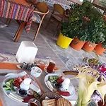 فندق Sato
