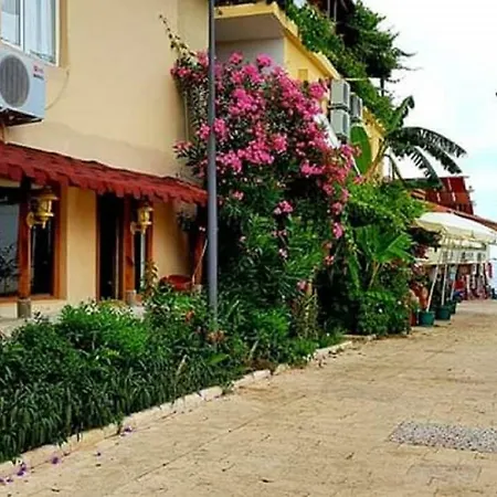 Sato فندق