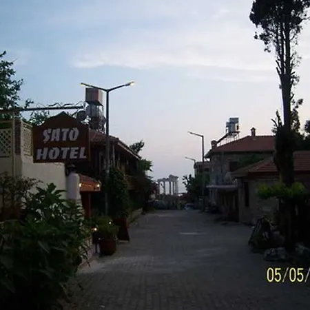 Hotel Sato 2*