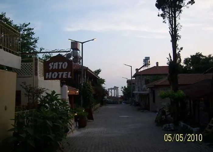 Hotel Sato 2*